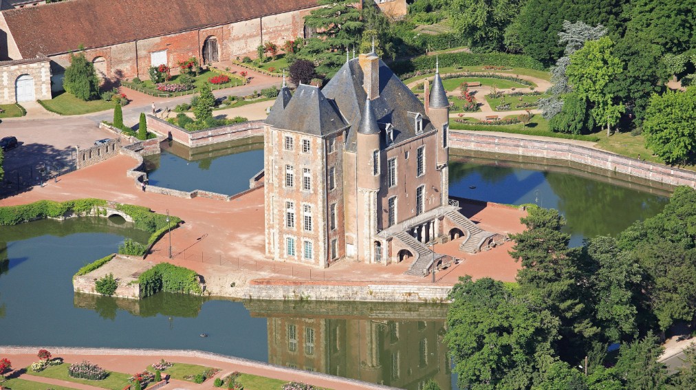 Château de Bellegarde, France